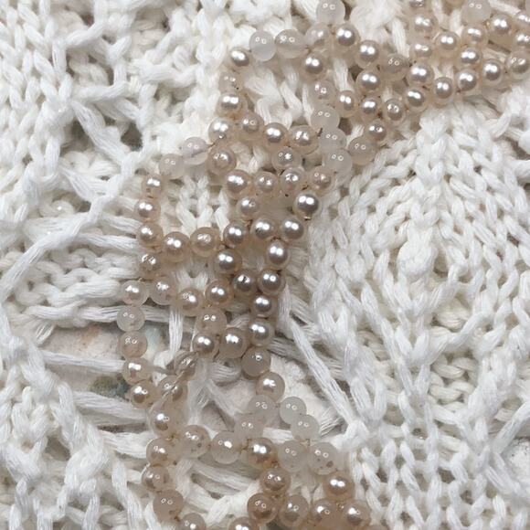 Vintage Faux Pearl Bib Scalloped Beaded Necklace - Picture 3 of 10